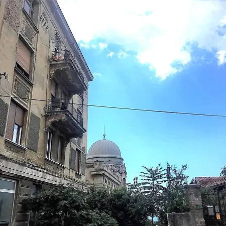 Πανσιόν Luxury In The Centre****