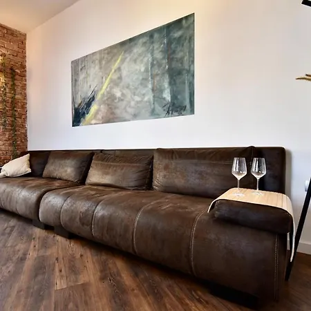 Luxury In The Centre**** 4*
