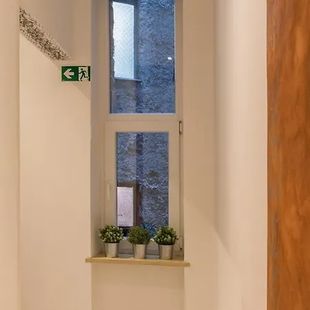 Πανσιόν Luxury In The Centre****